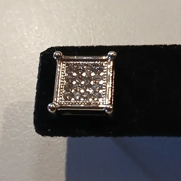 💎 Stainless Steel Square CZ Post Back Studs💎 - Picture 3 of 9